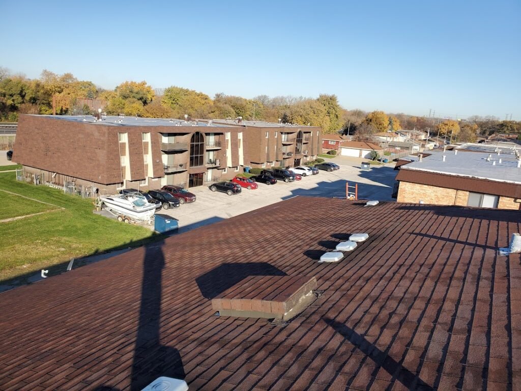 Midwest Commercial Gutter Cleaning is trusted by businesses across Illinois, Indiana, and Wisconsin. Our team has successfully cleaned gutters on every type of commercial building, from hotels to factories and everything in between.