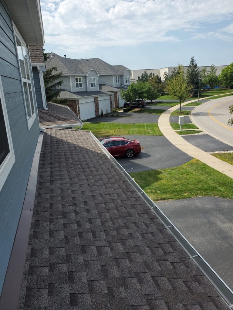 Looking for the best commercial gutter cleaning company in the Midwest? We are the only service provider specializing solely in commercial gutters in Illinois, Indiana, and Wisconsin.